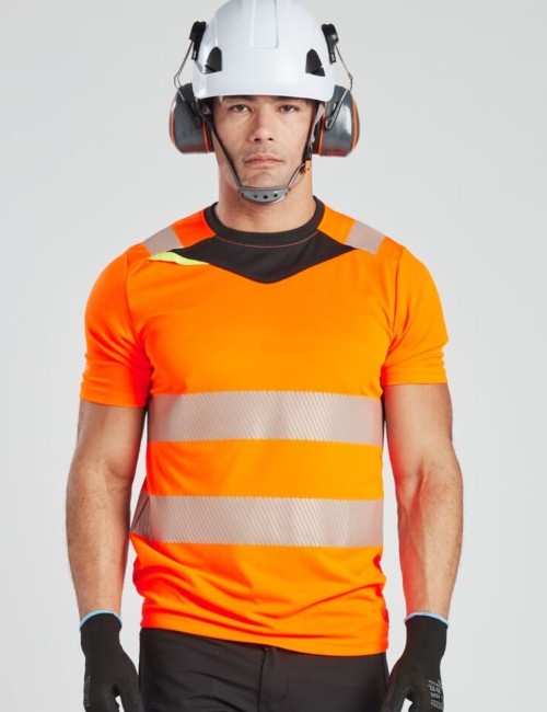 Portwest DX413 breathable hi-vis t-shirt | Balticworkwear.com